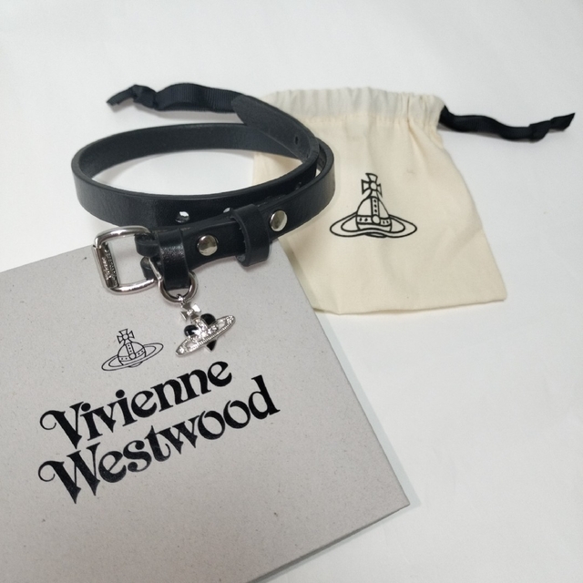 Vivienne Westwood(ヴィヴィアンウエストウッド)のヴィヴィアンウエストウッド　DIAMANTE HEART チョーカー　ブラック メンズのアクセサリー(ブレスレット)の商品写真