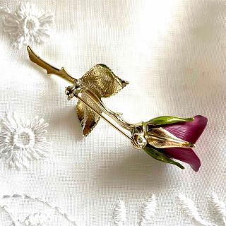 ヴィンテージブローチ 薔薇 バラ 彫刻 金 花 アンティーク ゴールド レトロ