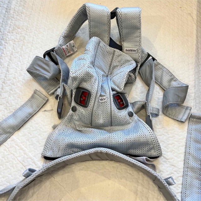 BABYBJORN   ベビービョルン抱っこ紐 ONE KAI air シルバーの通販 by