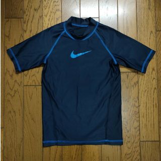 ナイキ(NIKE)のラッシュガード　130cm(マリン/スイミング)