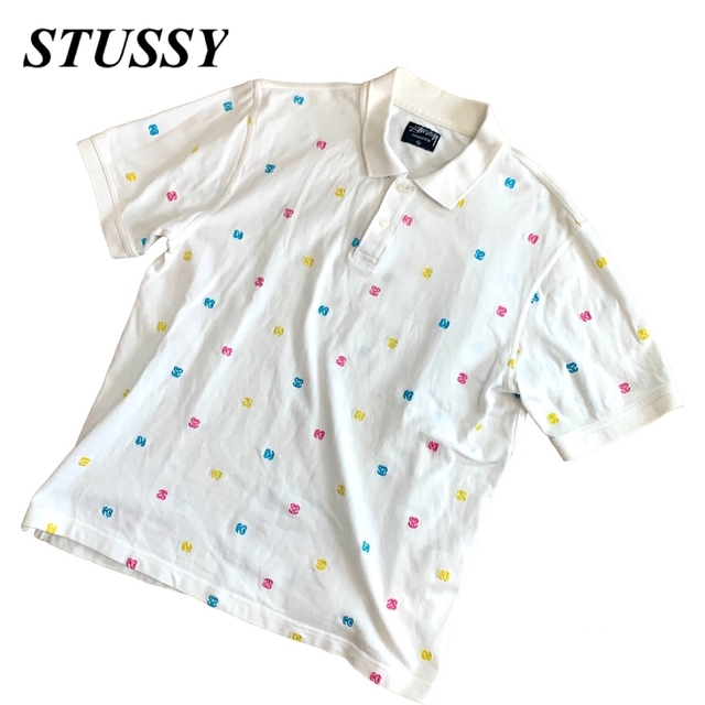 希少　STUSSY ステューシー　半袖ポロシャツ　総柄ロゴ　刺繍　白色 | フリマアプリ ラクマ