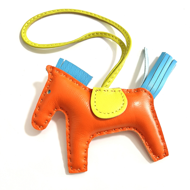 堅実な究極の レザーポニー バッグチャーム 本革ロデオチャーム ウマキーホルダー グリーン 黄 レザーポニー バッグチャーム 本革ロデオチャーム ウマキーホルダー パールブルー