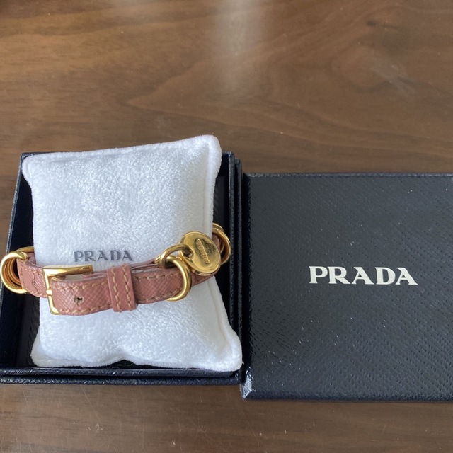 プラダ PRADA ブレスレット レザー 金 ゴールド