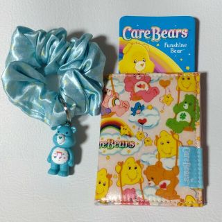 ケアベア(CareBears)のケアベア パスケース(ライセンス付き)&マスコットシュシュ(キャラクターグッズ)