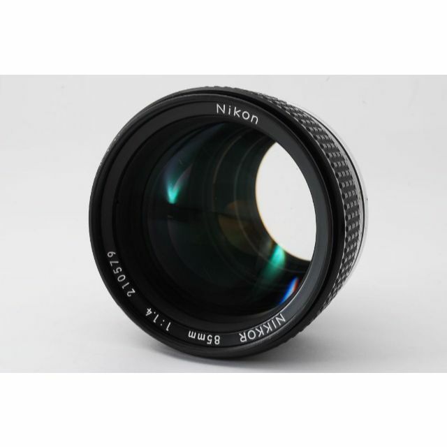 E15 / ニコン Ai-s NIKKOR 85mm F1.4 /4952-35-