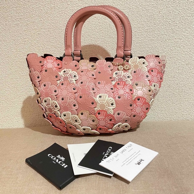 日本限定完売COACH桜ティーローズバスケットバッ