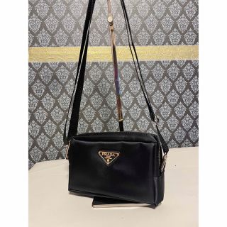 プラダ(PRADA)のPRADA ノベルティ　ポーチ　バッグ　新品　未使用(ポーチ)