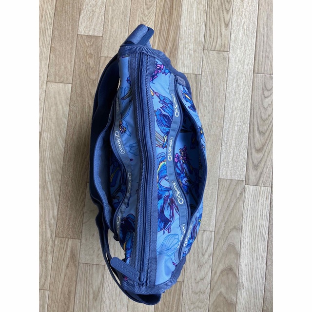 LeSportsac(レスポートサック)のアイリス　レスポートサック レディースのバッグ(ショルダーバッグ)の商品写真