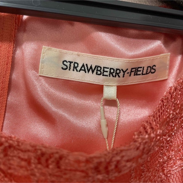 STRAWBERRY-FIELDS(ストロベリーフィールズ)のSTRAWBERRY FIELDS サーモンピンクワンピース レディースのフォーマル/ドレス(ミディアムドレス)の商品写真