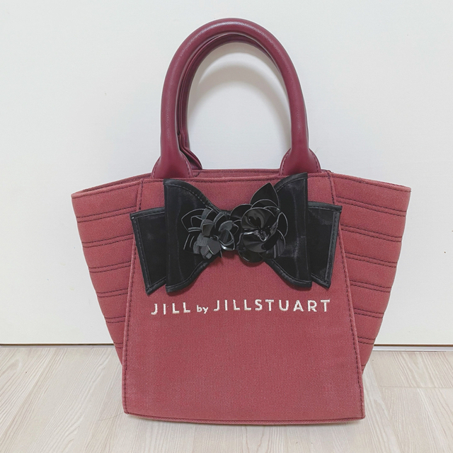 JILL by JILLSTUART(ジルバイジルスチュアート)のジルスチュアート　リボントートバッグ レディースのバッグ(トートバッグ)の商品写真