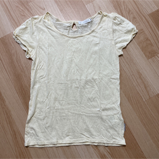 アーバンリサーチドアーズ(URBAN RESEARCH DOORS)のイエローのTシャツカットソー(Tシャツ(半袖/袖なし))