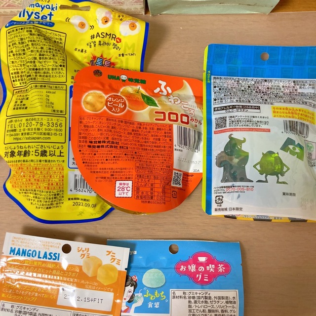 ＼人気グミ7種9袋　セット／ 食品/飲料/酒の食品(菓子/デザート)の商品写真