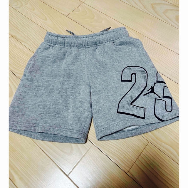 NIKE(ナイキ)のJordan キッズハーフパンツ　Nike キッズ/ベビー/マタニティのキッズ服男の子用(90cm~)(パンツ/スパッツ)の商品写真