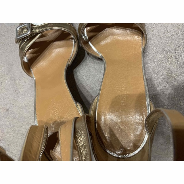 HERMES - エルメス Hermès ゴールド サンダル パンプス 7cm HERMES - エルメス Hermès ゴールド サンダル パンプス 7cm