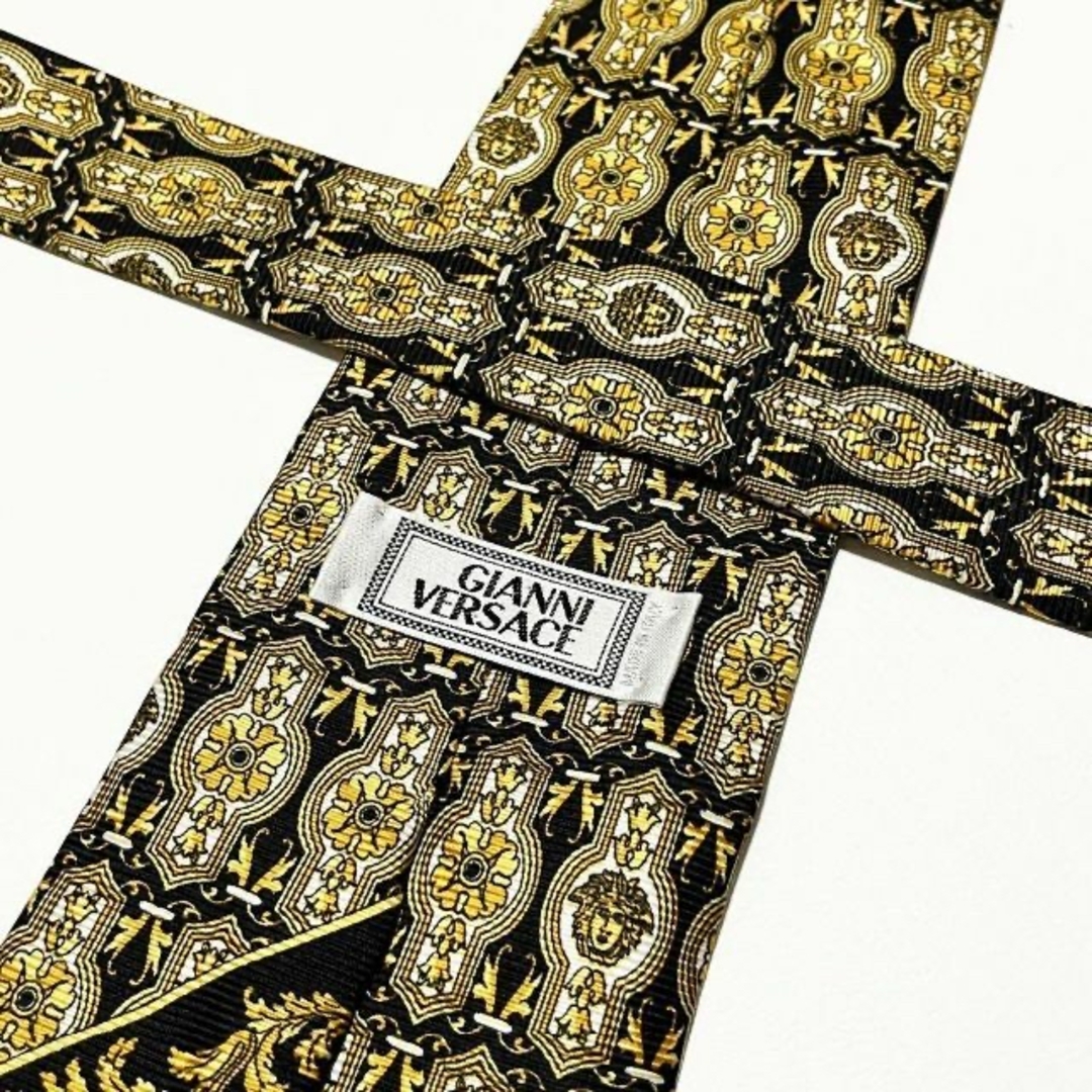 Gianni Versace(ジャンニヴェルサーチ)の【美品】ヴェルサーチ ネクタイ 総柄 メデューサ バロック シルク イタリア製 メンズのファッション小物(ネクタイ)の商品写真