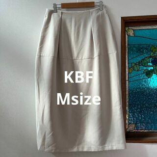ケービーエフ(KBF)の【少し難あり】KBF シンプル切替ロングスカート　M(ロングスカート)