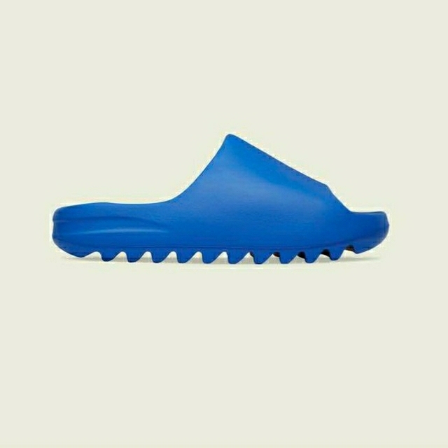 adidas YEEZY SLIDE アディダス　イージースライド