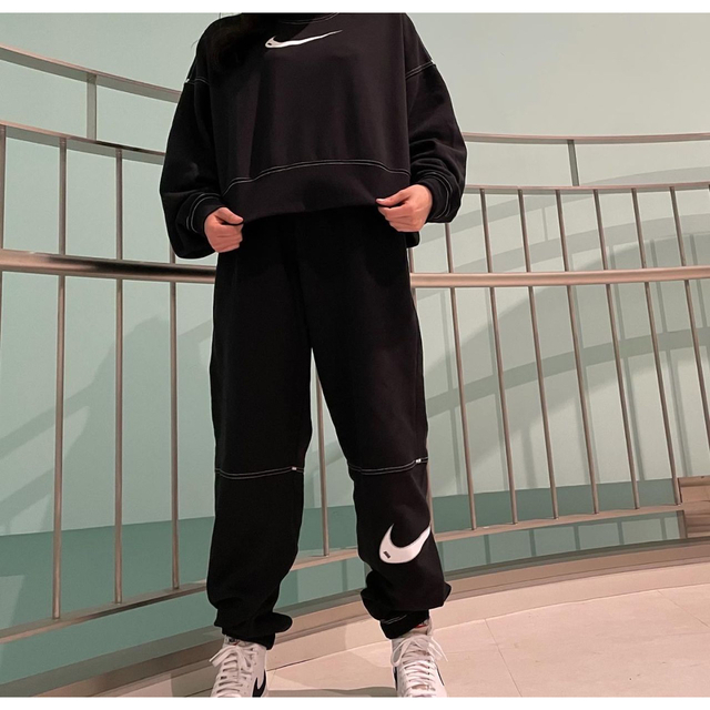 NIKE - 新品☆NIKE☆レディース☆スウッシュ☆ジョガーパンツ