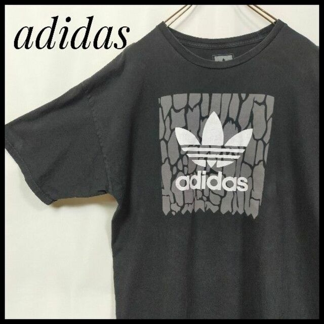 adidas(アディダス)のアディダス　半袖Ｔシャツ　ビッグプリント　デカロゴ　ゆるだぼ　トレフォイル　黒色 メンズのトップス(Tシャツ/カットソー(半袖/袖なし))の商品写真