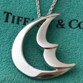 Tiffany ラージクレセントムーン ロング チェーンネックレス
