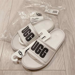 UGG スライドシャワーサンダル