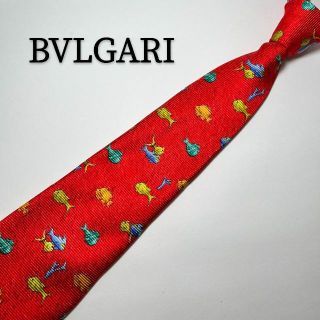 ブルガリ(BVLGARI)のブルガリ BVLGARI ネクタイ シルク レッド 総柄 華やか  赤 絹 魚(ネクタイ)