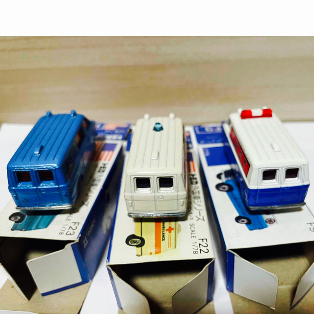 Takara Tomy - トミカ 青箱 外国車シリーズ シボレー シェビーバン×3種