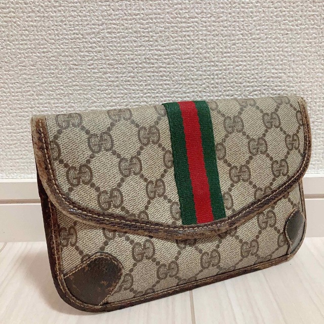 Gucci(グッチ)のGUCCI グッチ レディース クラッチバッグ ポーチ GGスプリーム  レディースのバッグ(クラッチバッグ)の商品写真