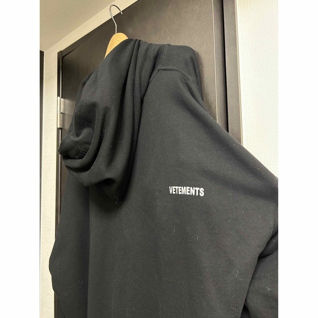 ＊再販なし完売商品＊vetements ヴェトモン パーカー L