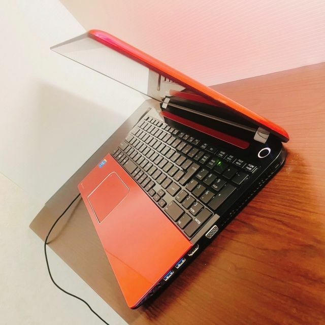 【美品！鮮やかな赤】初心者おすすめ/東芝dynabook/タッチパネル＆SSD