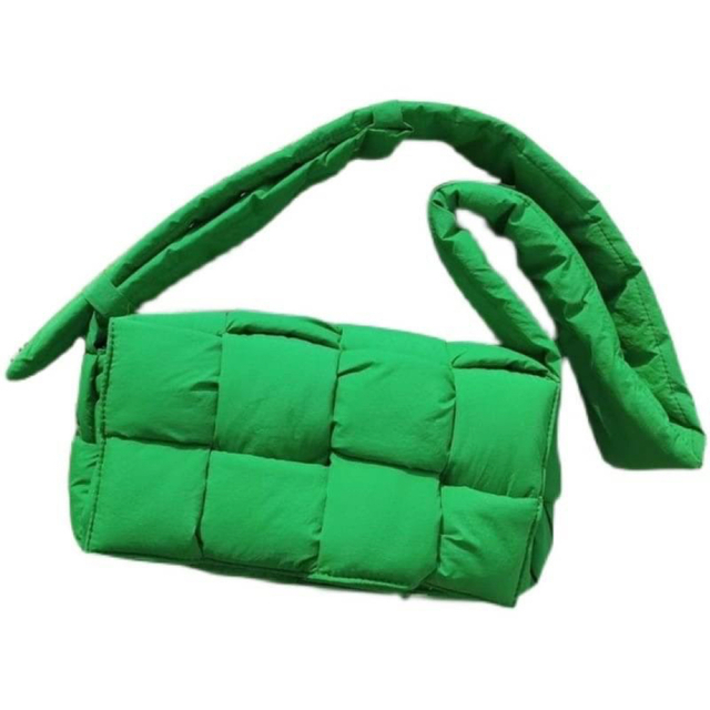 キッティングバッグ カセットバッグ 編み込み 韓国 レディースのバッグ(ショルダーバッグ)の商品写真