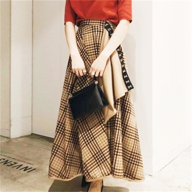 Ameri VINTAGE(アメリヴィンテージ)の【AMERI】RAFFLE FLARE CHECK SKIRT タグ付未使用 レディースのスカート(ロングスカート)の商品写真