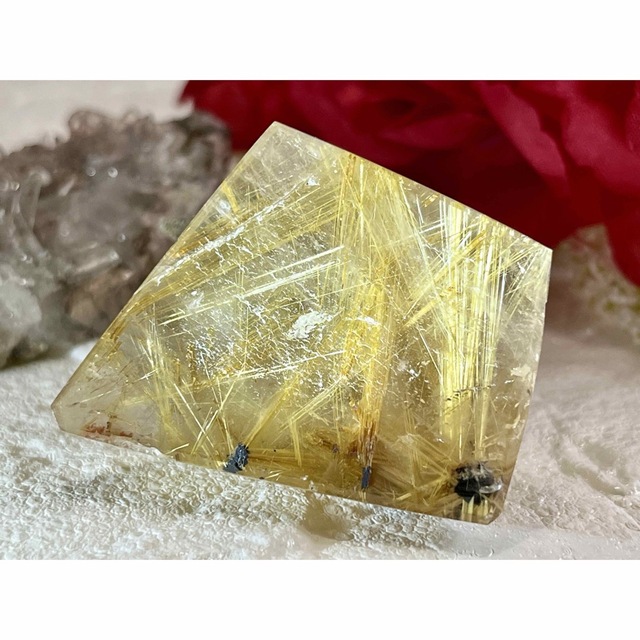太陽ルチル✨　タイチン　ゴールド　ルチルクォーツ　クリスタル　水晶　原石
