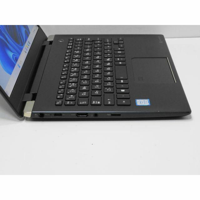 第8世代Core i5 FHD dynabook G/83M 4