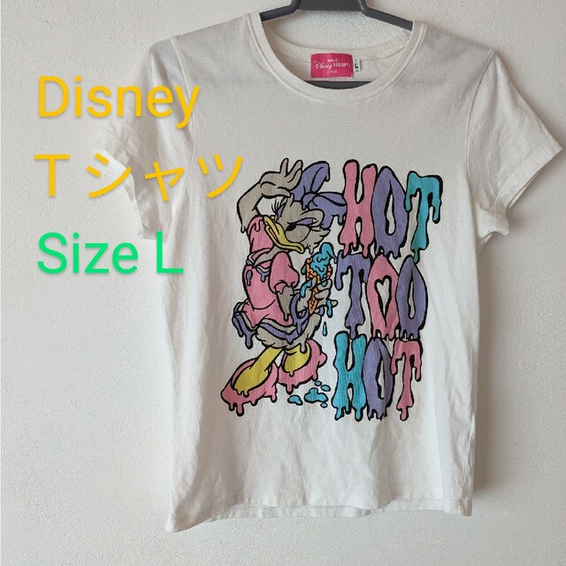 Disney(ディズニー)のディズニーＴシャツ　デイジーダック レディースのトップス(Tシャツ(半袖/袖なし))の商品写真