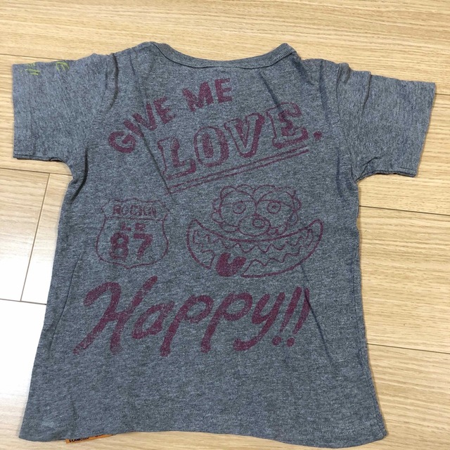 LOVE REVOLUTION(ラブレボリューション)のTシャツ　サイズ120 キッズ/ベビー/マタニティのキッズ服男の子用(90cm~)(Tシャツ/カットソー)の商品写真