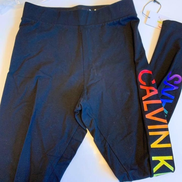 Calvin Klein(カルバンクライン)の【新品】カルバンクライン レインボー レギンス XS レディースのレッグウェア(レギンス/スパッツ)の商品写真