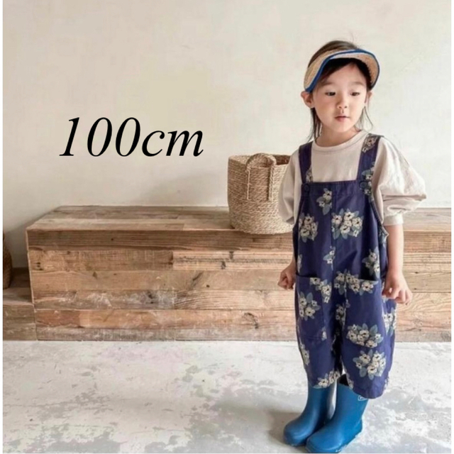 花柄サロペット（ショートパンツ）100cm キッズ/ベビー/マタニティのキッズ服女の子用(90cm~)(パンツ/スパッツ)の商品写真