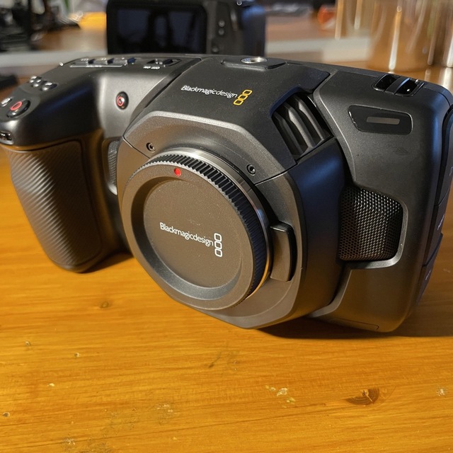 Blackmagic pocket Cinema camera4K (保証内！)