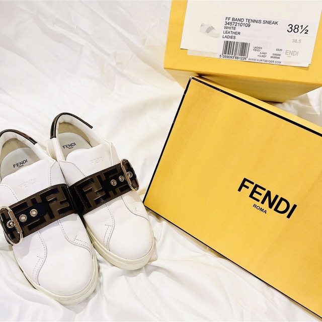 FENDI - FENDI スニーカーの通販 by みや's shop@同梱割引｜フェンディ