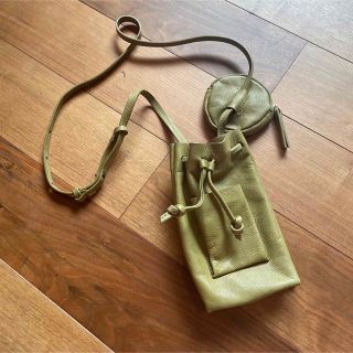 ザラ(ZARA)の（値下げ）ZARA 携帯 スマートフォン ポシェット 斜め掛け ショルダーバッグ(ショルダーバッグ)