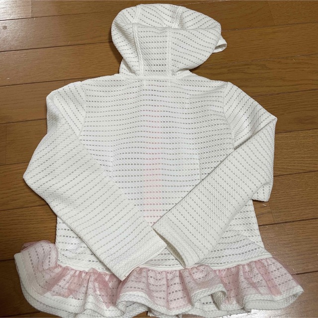 mezzo piano(メゾピアノ)のメゾピアノ　メッシュ　パーカー120 キッズ/ベビー/マタニティのキッズ服女の子用(90cm~)(Tシャツ/カットソー)の商品写真