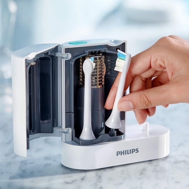 PHILIPS(フィリップス)のフィリップス ソニッケアー 紫外線除菌器付 ‎HX6839/54 スマホ/家電/カメラの美容/健康(電動歯ブラシ)の商品写真