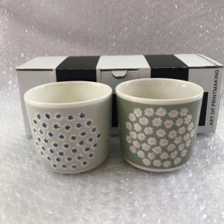 マリメッコ(marimekko)のマリメッコ　プケッティ　ラテマグ　新品未使用(食器)