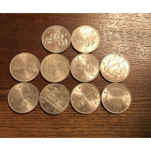記念硬貨 500円 10枚 額面5000円の通販 by みみ's shop|ラクマ 記念硬貨 500円10枚 額面5000円