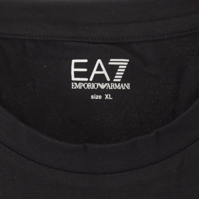 Emporio Armani(エンポリオアルマーニ)のEMPORIO ARMANI エンポリオアルマーニ EA7 フロントロゴプリント ロングスリーブ 長袖Tシャツ ブラック 8NPT55 PJM5Z メンズのトップス(Tシャツ/カットソー(七分/長袖))の商品写真