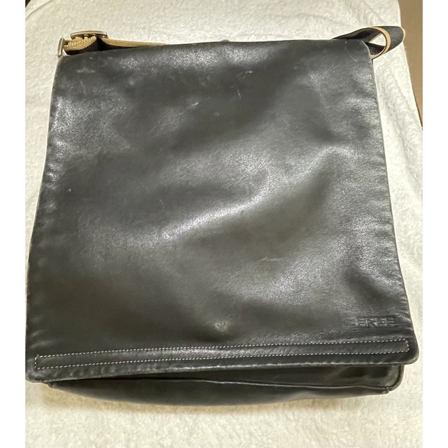 BREE(ブリー)のBREE ショルダーバッグ 革 ブラック メンズのバッグ(ショルダーバッグ)の商品写真