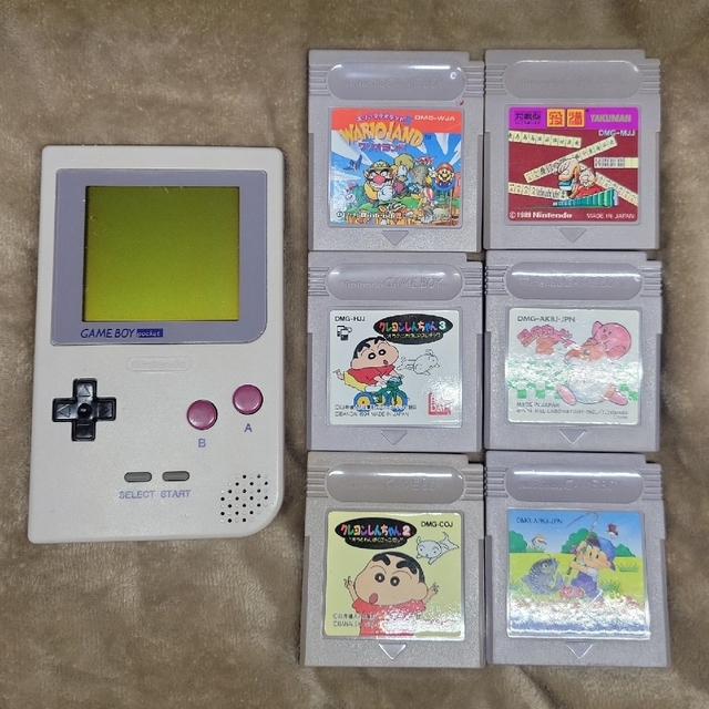 任天堂(ニンテンドウ)のジャンク 任天堂 ゲームボーイポケット ホワイト ソフト付き GAME BOY エンタメ/ホビーのゲームソフト/ゲーム機本体(携帯用ゲーム機本体)の商品写真