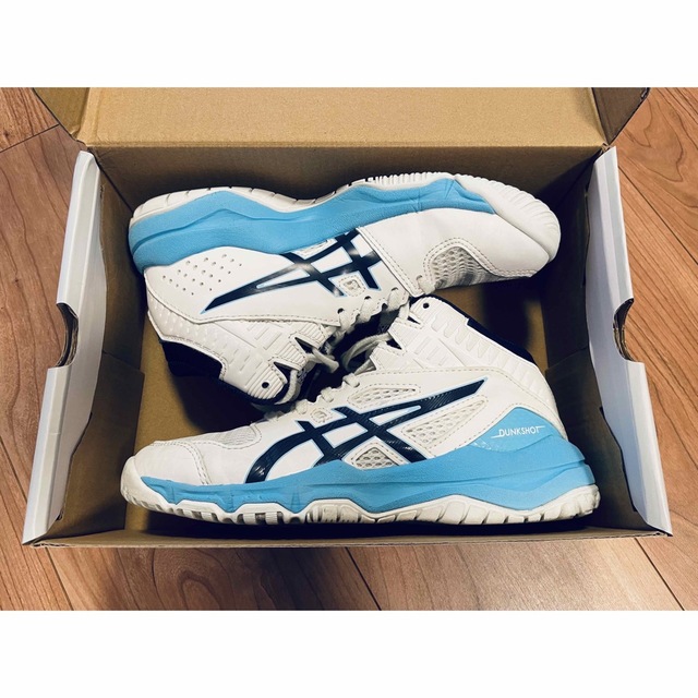 asics(アシックス)の【中古】ASICS DUNKSHOT MB 9  21cm スポーツ/アウトドアのスポーツ/アウトドア その他(バスケットボール)の商品写真