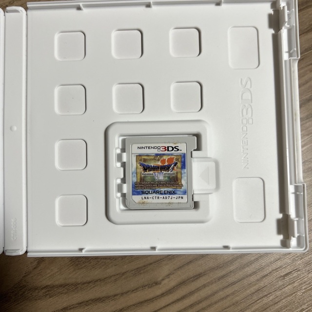 ドラゴンクエストVII　エデンの戦士たち 3DS エンタメ/ホビーのゲームソフト/ゲーム機本体(携帯用ゲームソフト)の商品写真